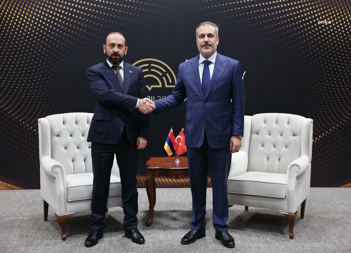 Mirzoyan Türkiye ile ilişkileri değerlendirdi: Bazı şeyler hızlı, bazı şeyler yavaş ilerliyor